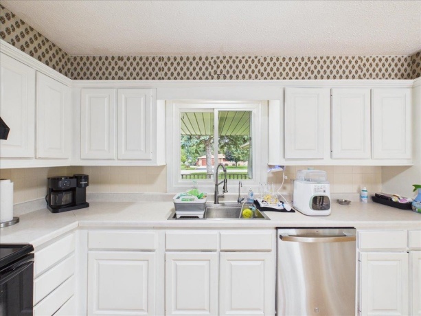 2783 Karr, BELVIDERE, Illinois 61008, 3 Bedrooms Bedrooms, ,1 BathroomBathrooms,House,For Sale,Karr,202604996