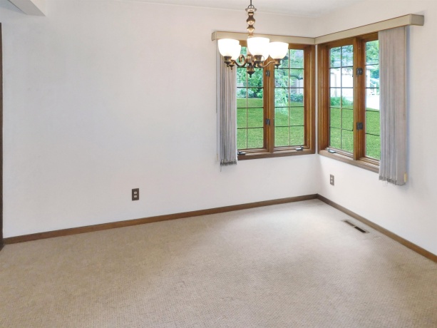 6106 Garrett, ROCKFORD, Illinois 61107, 2 Bedrooms Bedrooms, ,1 BathroomBathrooms,Condominium,For Sale,Garrett,202604998