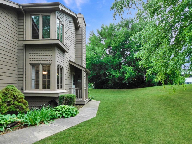 6106 Garrett, ROCKFORD, Illinois 61107, 2 Bedrooms Bedrooms, ,1 BathroomBathrooms,Condominium,For Sale,Garrett,202604998