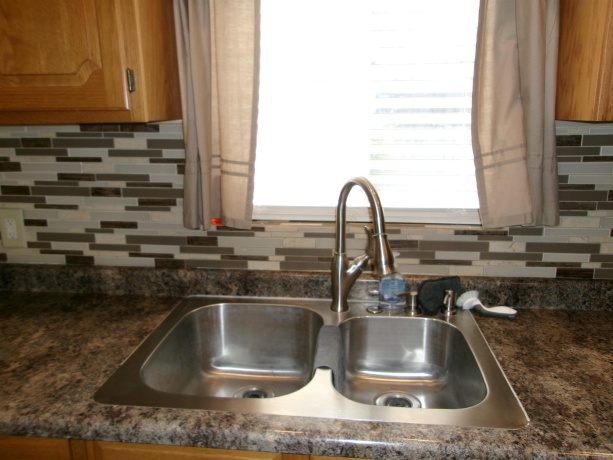 1117 Hennepin, LaSalle, Illinois 61301, 3 Bedrooms Bedrooms, ,2 BathroomsBathrooms,House,For Sale,Hennepin,202603018