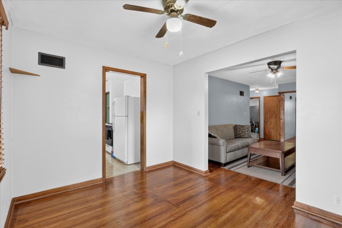 961 Jefferson, FREEPORT, Illinois 61032, 2 Bedrooms Bedrooms, ,1 BathroomBathrooms,House,For Sale,Jefferson,202604999