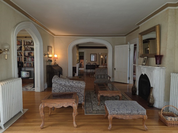 425 LINCOLN, BELVIDERE, Illinois 61008, 6 Bedrooms Bedrooms, ,3 BathroomsBathrooms,House,For Sale,LINCOLN,202605004