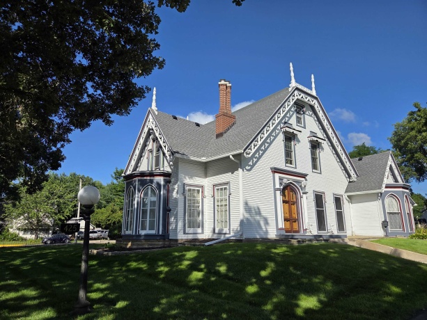 425 LINCOLN, BELVIDERE, Illinois 61008, 6 Bedrooms Bedrooms, ,3 BathroomsBathrooms,House,For Sale,LINCOLN,202605004