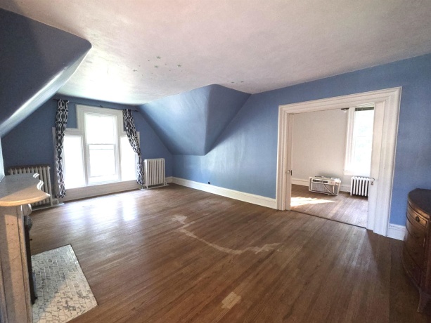 425 LINCOLN, BELVIDERE, Illinois 61008, 6 Bedrooms Bedrooms, ,3 BathroomsBathrooms,House,For Sale,LINCOLN,202605004
