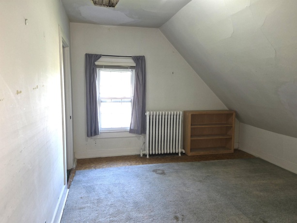 425 LINCOLN, BELVIDERE, Illinois 61008, 6 Bedrooms Bedrooms, ,3 BathroomsBathrooms,House,For Sale,LINCOLN,202605004