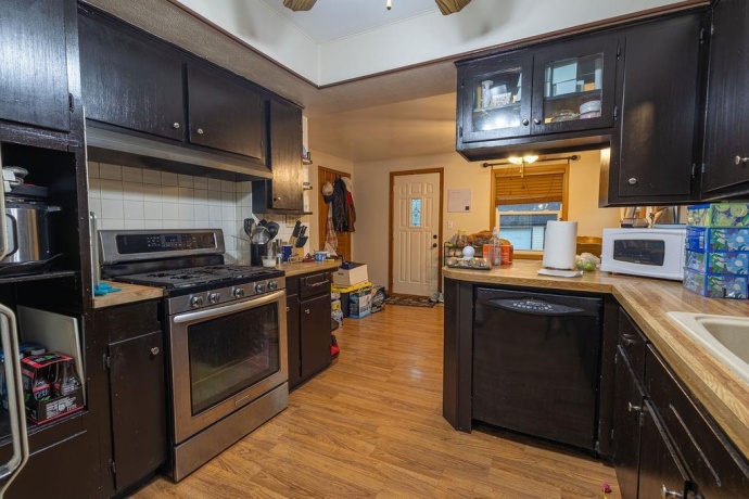 5009 2nd, LOVES PARK, Illinois 61111, ,2 Units,For Sale,2nd,202605009