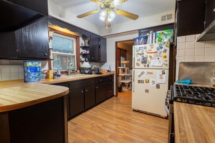 5009 2nd, LOVES PARK, Illinois 61111, ,2 Units,For Sale,2nd,202605009