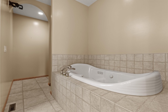 1440 Brady, ROCKFORD, Illinois 61108, 4 Bedrooms Bedrooms, ,3 BathroomsBathrooms,Condominium,For Sale,Brady,202604275