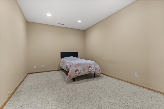 1440 Brady, ROCKFORD, Illinois 61108, 4 Bedrooms Bedrooms, ,3 BathroomsBathrooms,Condominium,For Sale,Brady,202604275