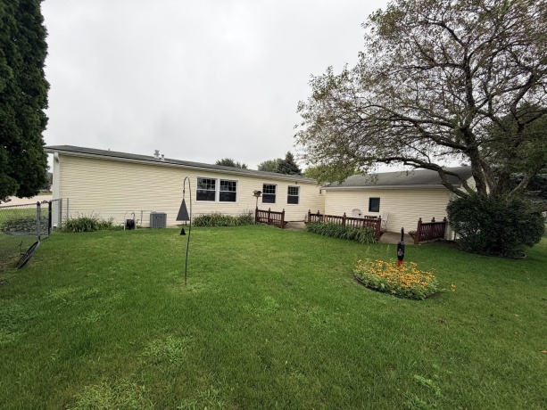 8616 Summerwood, ROSCOE, Illinois 61073, 3 Bedrooms Bedrooms, ,2 BathroomsBathrooms,House,For Sale,Summerwood,202605010
