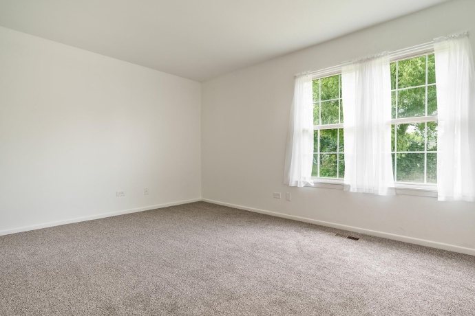 571 Newport, ISLAND LAKE, Illinois 60042, 3 Bedrooms Bedrooms, ,1 BathroomBathrooms,House,For Sale,Newport,202605013