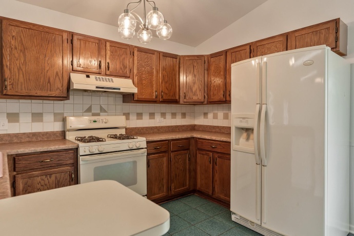 571 Newport, ISLAND LAKE, Illinois 60042, 3 Bedrooms Bedrooms, ,1 BathroomBathrooms,House,For Sale,Newport,202605013
