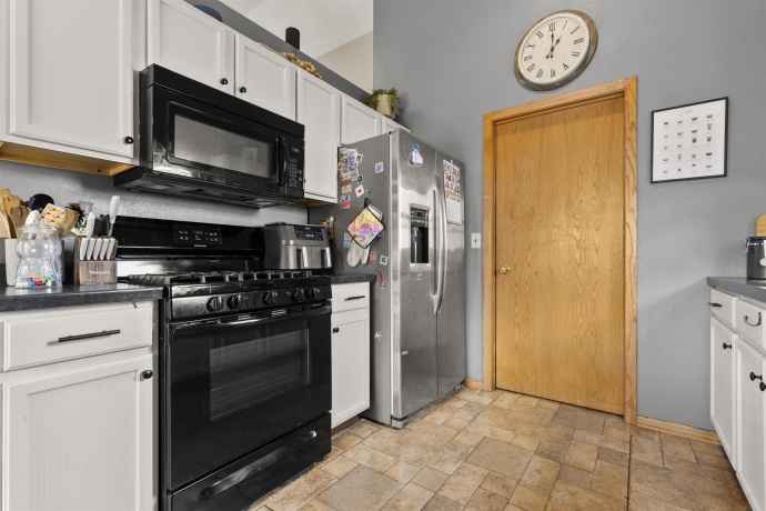 10971 DIXON PINES, MACHESNEY PARK, Illinois 61115, 3 Bedrooms Bedrooms, ,2 BathroomsBathrooms,House,For Sale,DIXON PINES,202605015