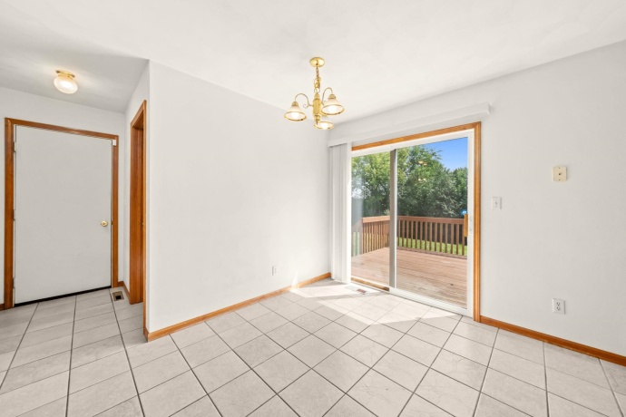 5480 Bastian, SOUTH BELOIT, Illinois 61080, 3 Bedrooms Bedrooms, ,2 BathroomsBathrooms,House,For Sale,Bastian,202605017
