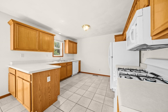 5480 Bastian, SOUTH BELOIT, Illinois 61080, 3 Bedrooms Bedrooms, ,2 BathroomsBathrooms,House,For Sale,Bastian,202605017