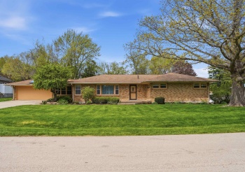 1213 Douglas, DIXON, Illinois 61021, 4 Bedrooms Bedrooms, ,2 BathroomsBathrooms,House,For Sale,Douglas,202605019