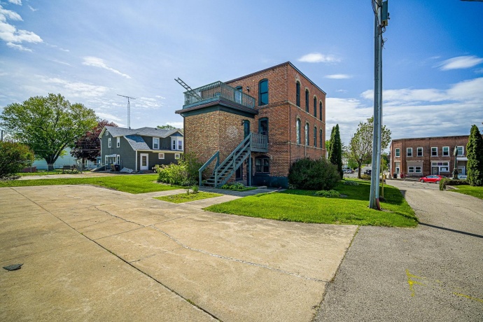210 High, ORANGEVILLE, Illinois 61060, 7 Bedrooms Bedrooms, ,3 BathroomsBathrooms,House,For Sale,High,202605026