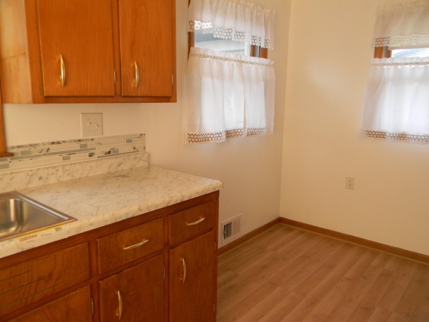 1824 Crestwood, ROCKFORD, Illinois 61103, 3 Bedrooms Bedrooms, ,1 BathroomBathrooms,House,For Sale,Crestwood,202605027
