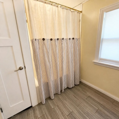 1939 CUMBERLAND, ROCKFORD, Illinois 61103, 4 Bedrooms Bedrooms, ,1 BathroomBathrooms,House,For Sale,CUMBERLAND,202605008