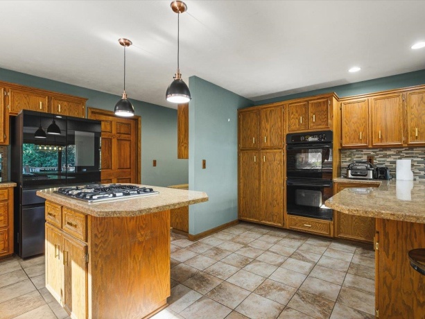 1494 Marberly, ROCKFORD, Illinois 61103, 5 Bedrooms Bedrooms, ,3 BathroomsBathrooms,House,For Sale,Marberly,202605029