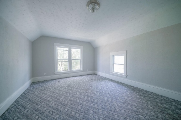 410 Albert, ROCKFORD, Illinois 61101, 4 Bedrooms Bedrooms, ,1 BathroomBathrooms,House,For Sale,Albert,202605030