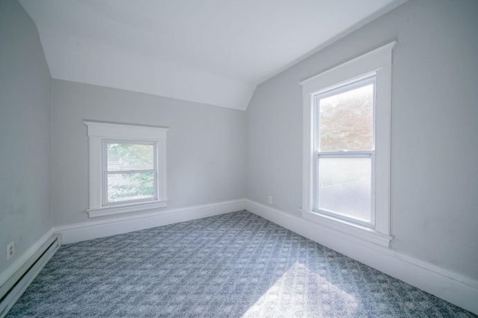 410 Albert, ROCKFORD, Illinois 61101, 4 Bedrooms Bedrooms, ,1 BathroomBathrooms,House,For Sale,Albert,202605030