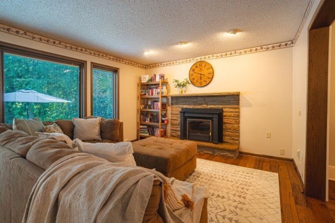 724 Third, DIXON, Illinois 61021, 4 Bedrooms Bedrooms, ,2 BathroomsBathrooms,House,For Sale,Third,202605031