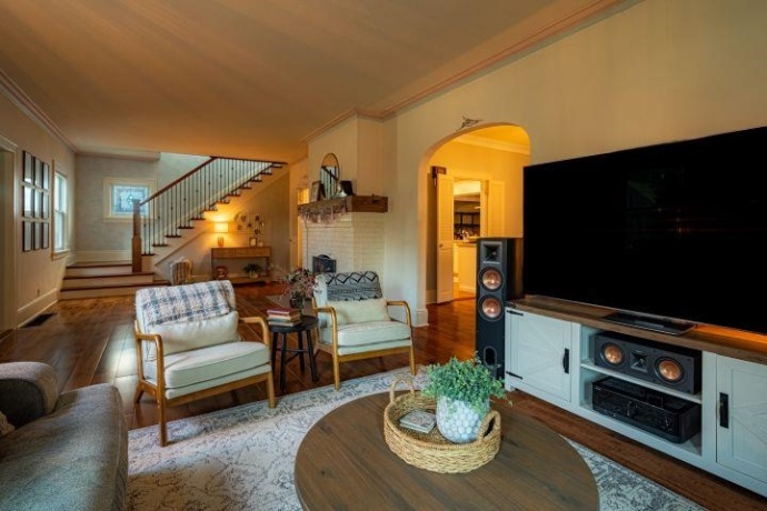 724 Third, DIXON, Illinois 61021, 4 Bedrooms Bedrooms, ,2 BathroomsBathrooms,House,For Sale,Third,202605031
