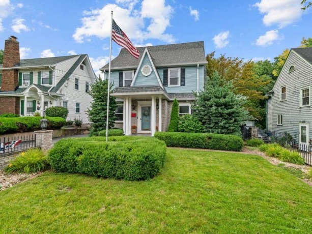 724 Third, DIXON, Illinois 61021, 4 Bedrooms Bedrooms, ,2 BathroomsBathrooms,House,For Sale,Third,202605031