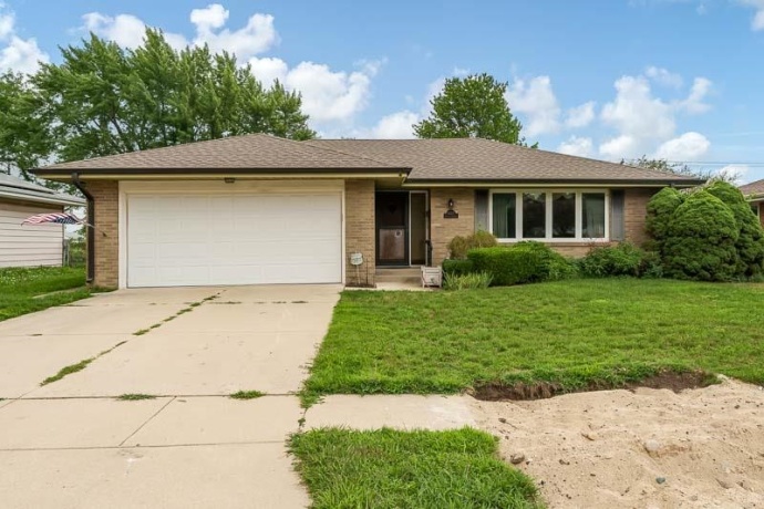 6225 BROWNS, LOVES PARK, Illinois 61111, 3 Bedrooms Bedrooms, ,2 BathroomsBathrooms,House,For Sale,BROWNS,202605032