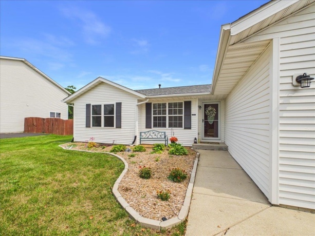 11255 Valerian, ROSCOE, Illinois 61073, 3 Bedrooms Bedrooms, ,2 BathroomsBathrooms,House,For Sale,Valerian,202605033