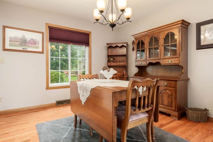 4996 Zenith, MACHESNEY PARK, Illinois 61115, 3 Bedrooms Bedrooms, ,3 BathroomsBathrooms,House,For Sale,Zenith,202605034
