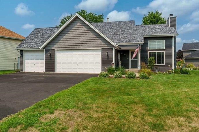 4996 Zenith, MACHESNEY PARK, Illinois 61115, 3 Bedrooms Bedrooms, ,3 BathroomsBathrooms,House,For Sale,Zenith,202605034