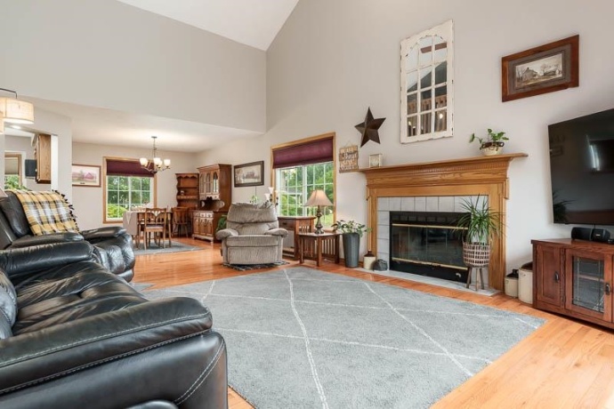 4996 Zenith, MACHESNEY PARK, Illinois 61115, 3 Bedrooms Bedrooms, ,3 BathroomsBathrooms,House,For Sale,Zenith,202605034