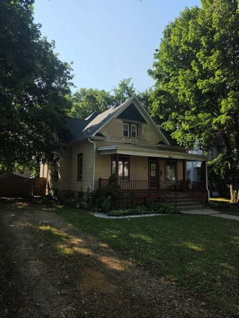 1118 High, FREEPORT, Illinois 61032, 6 Bedrooms Bedrooms, ,1 BathroomBathrooms,House,For Sale,High,202605036