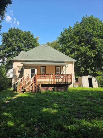 1118 High, FREEPORT, Illinois 61032, 6 Bedrooms Bedrooms, ,1 BathroomBathrooms,House,For Sale,High,202605036