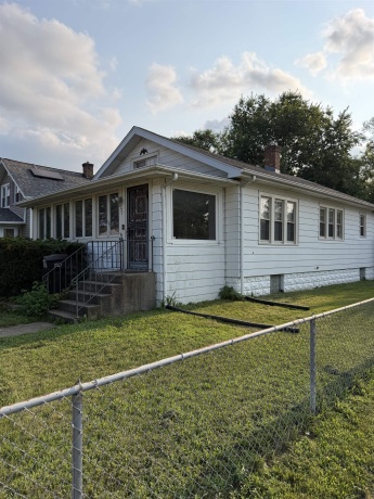 1526 Price, ROCKFORD, Illinois 61103, 2 Bedrooms Bedrooms, ,1 BathroomBathrooms,House,For Sale,Price,202605040