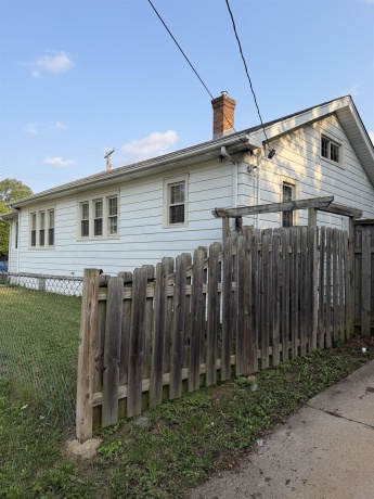 1526 Price, ROCKFORD, Illinois 61103, 2 Bedrooms Bedrooms, ,1 BathroomBathrooms,House,For Sale,Price,202605040
