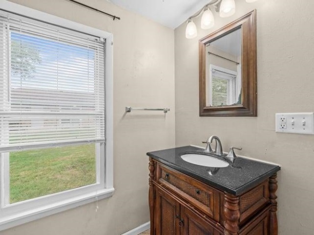 333 Front, BYRON, Illinois 61010, 2 Bedrooms Bedrooms, ,2 BathroomsBathrooms,House,For Sale,Front,202605041