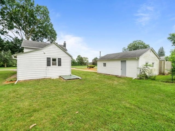333 Front, BYRON, Illinois 61010, 2 Bedrooms Bedrooms, ,2 BathroomsBathrooms,House,For Sale,Front,202605041