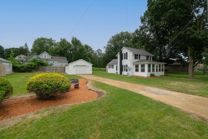 333 Front, BYRON, Illinois 61010, 2 Bedrooms Bedrooms, ,2 BathroomsBathrooms,House,For Sale,Front,202605041