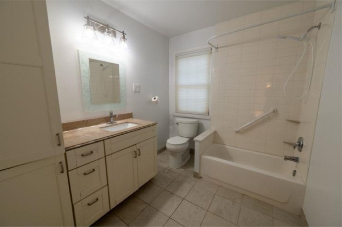 928 Woodland, ROCKFORD, Illinois 61108, 2 Bedrooms Bedrooms, ,1 BathroomBathrooms,House,For Sale,Woodland,202605042