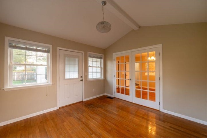928 Woodland, ROCKFORD, Illinois 61108, 2 Bedrooms Bedrooms, ,1 BathroomBathrooms,House,For Sale,Woodland,202605042
