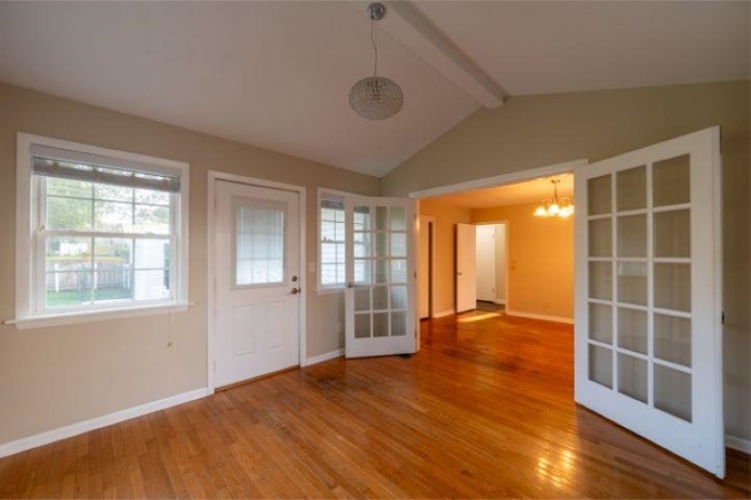 928 Woodland, ROCKFORD, Illinois 61108, 2 Bedrooms Bedrooms, ,1 BathroomBathrooms,House,For Sale,Woodland,202605042