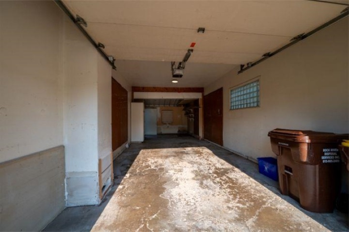 928 Woodland, ROCKFORD, Illinois 61108, 2 Bedrooms Bedrooms, ,1 BathroomBathrooms,House,For Sale,Woodland,202605042