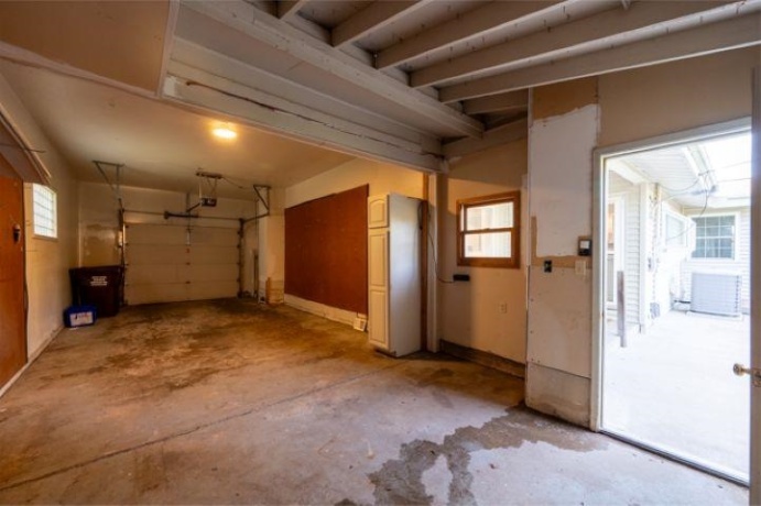 928 Woodland, ROCKFORD, Illinois 61108, 2 Bedrooms Bedrooms, ,1 BathroomBathrooms,House,For Sale,Woodland,202605042
