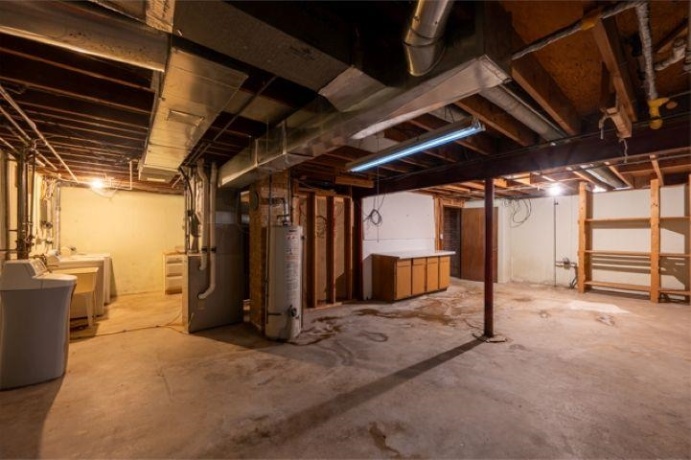 928 Woodland, ROCKFORD, Illinois 61108, 2 Bedrooms Bedrooms, ,1 BathroomBathrooms,House,For Sale,Woodland,202605042