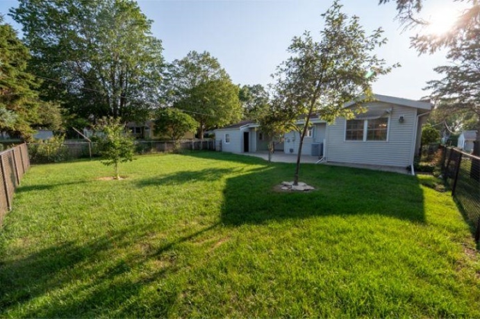 928 Woodland, ROCKFORD, Illinois 61108, 2 Bedrooms Bedrooms, ,1 BathroomBathrooms,House,For Sale,Woodland,202605042