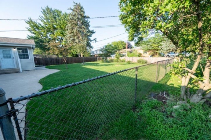 928 Woodland, ROCKFORD, Illinois 61108, 2 Bedrooms Bedrooms, ,1 BathroomBathrooms,House,For Sale,Woodland,202605042