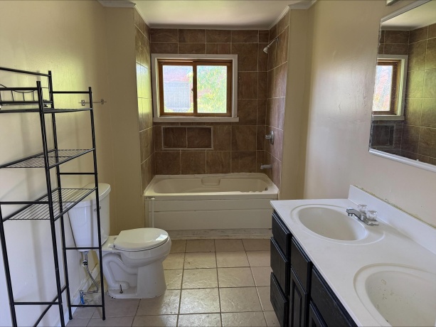 704 Carroll, FREEPORT, Illinois 61032, 5 Bedrooms Bedrooms, ,1 BathroomBathrooms,House,For Sale,Carroll,202602889